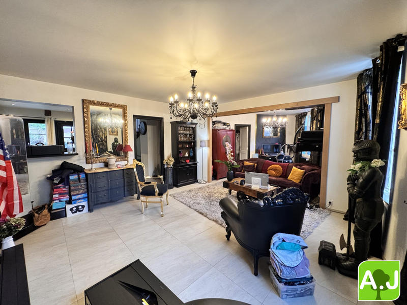 Appartement - 93 m² - 3 pièces