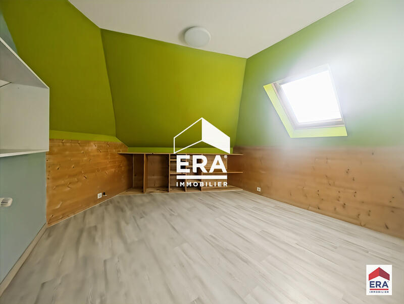 Maison - 95 m² - 4 pièces