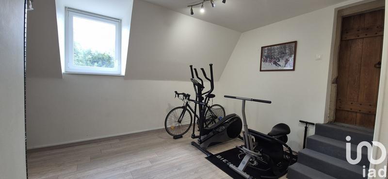 Maison - 222 m² - 6 pièces