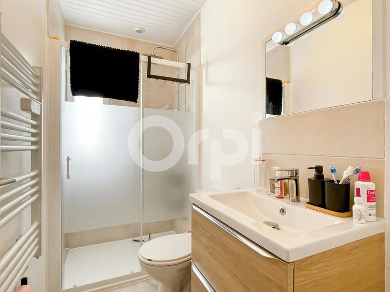 Immeuble - 126 m² - 7 pièces