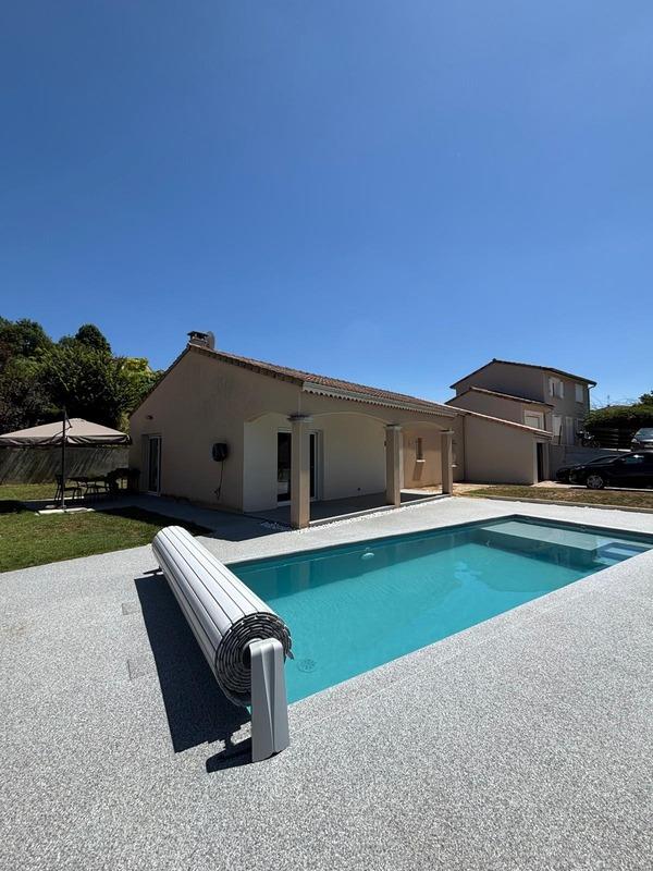 Maison - 92 m² - 4 pièces