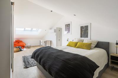 Appartement - 150 m² - 6 pièces