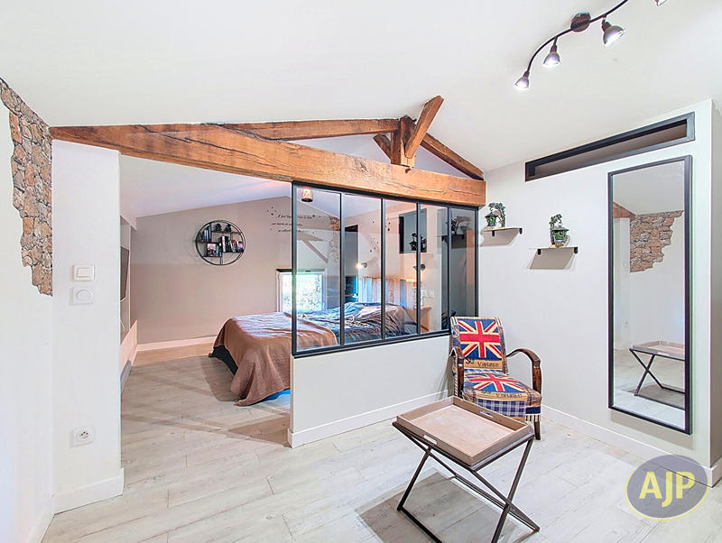 Maison - 170 m² - 7 pièces