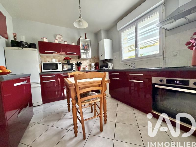 Maison - 92 m² - 5 pièces