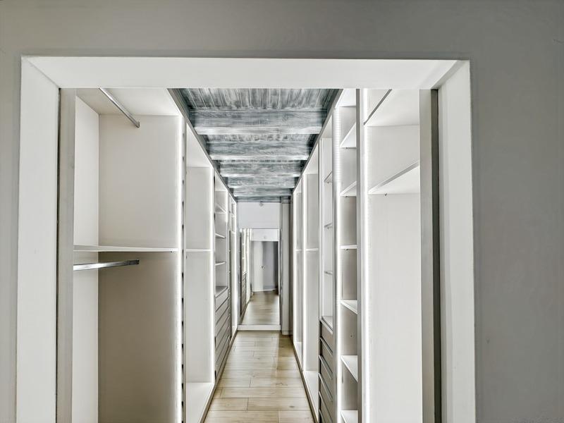 Maison - 230 m² - 7 pièces