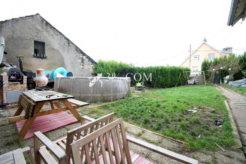 Maison - 86 m² - 4 pièces