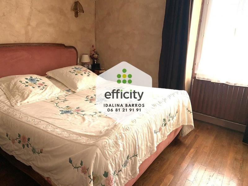 Maison - 203 m² - 7 pièces