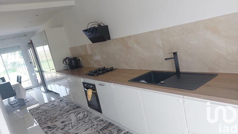 Maison - 229 m² - 7 pièces