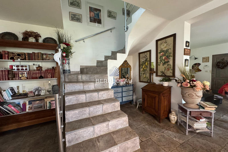 Propriété - 202 m² - 7 pièces