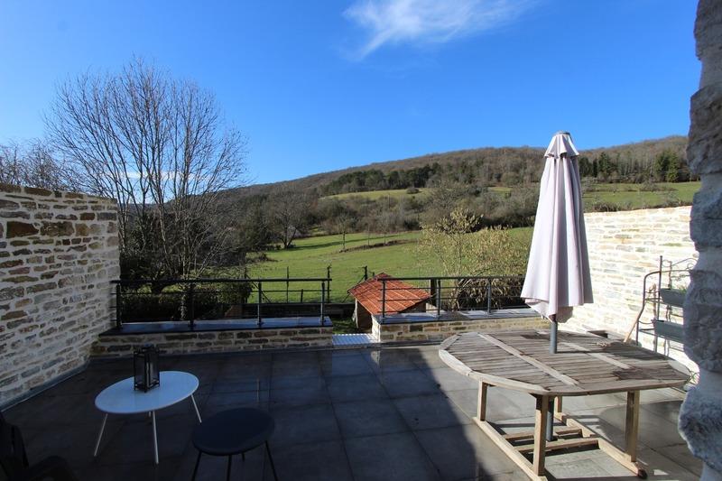 Maison en pierre - 110 m² - 6 pièces