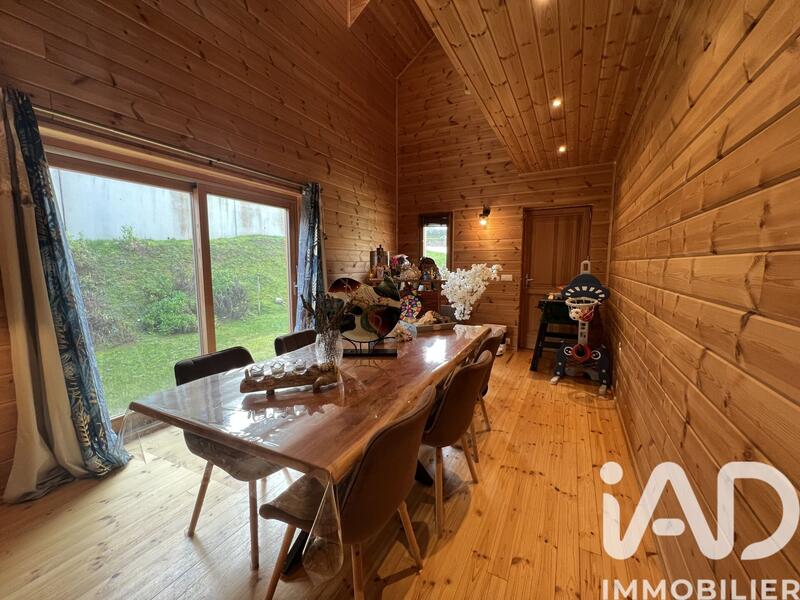 Maison - 145 m² - 5 pièces