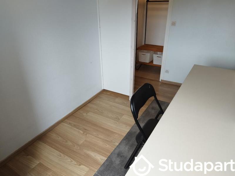 Chambre - 14 m² - 1 pièce