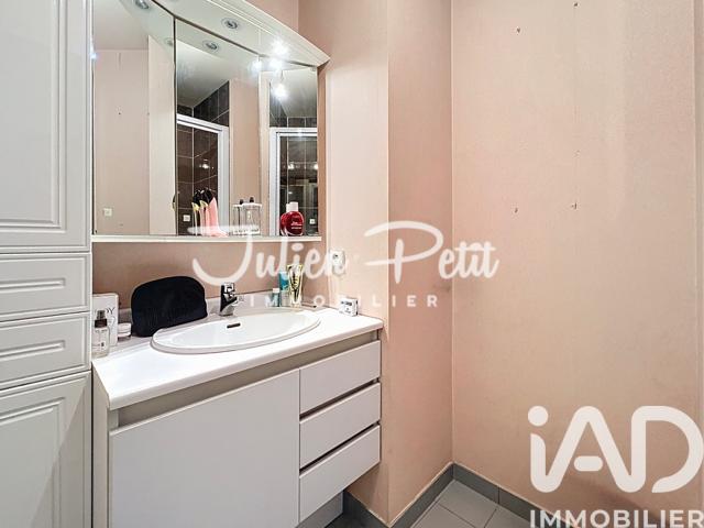 Maison - 170 m² - 8 pièces