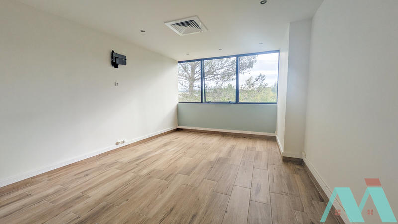 Local commercial - 158 m²