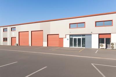 Entrepôt - 340 m² - 8 pièces