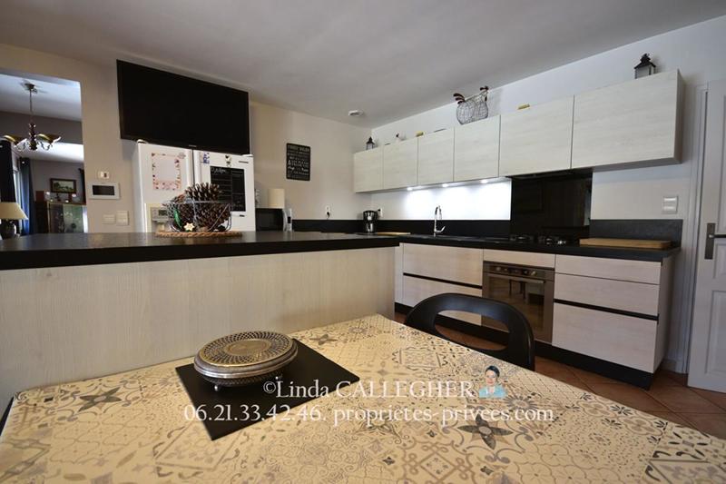 Propriété - 460 m² - 11 pièces