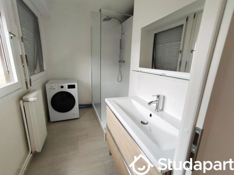 Chambre - 14 m² - 1 pièce