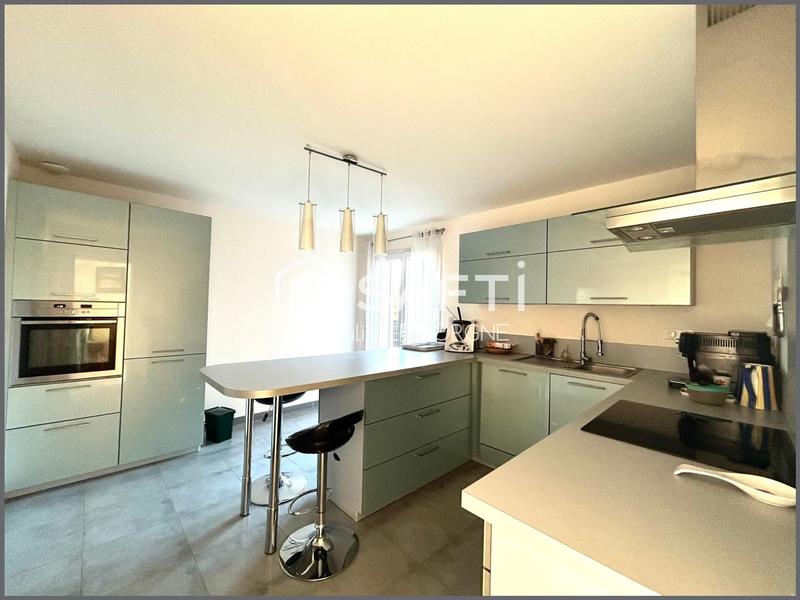 Villa - 220 m² - 7 pièces