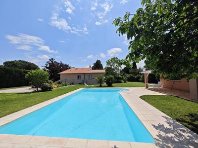 Maison - 180 m² - 6 pièces