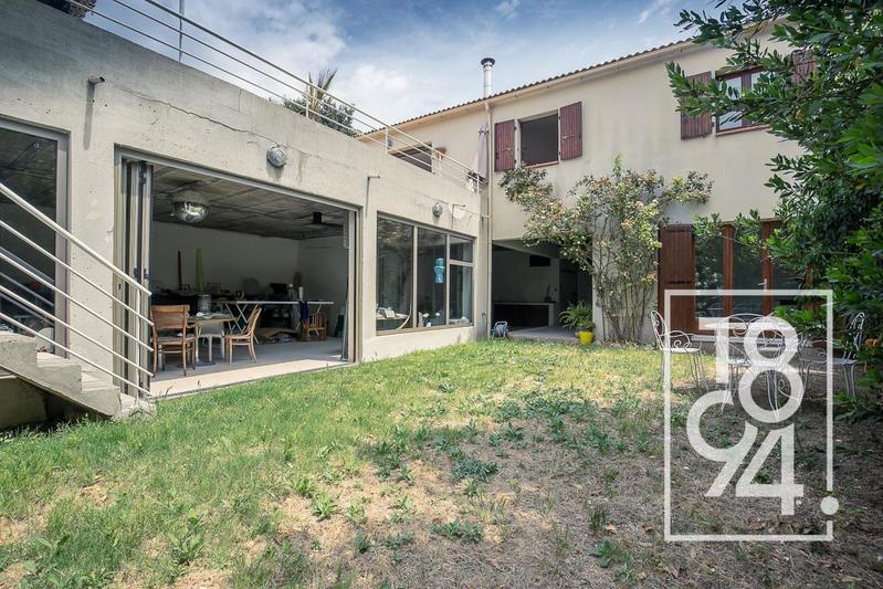 Villa - 234 m² - 7 pièces