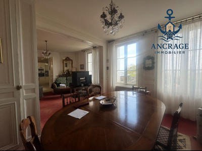 Maison ancienne - 290 m² - 6 pièces