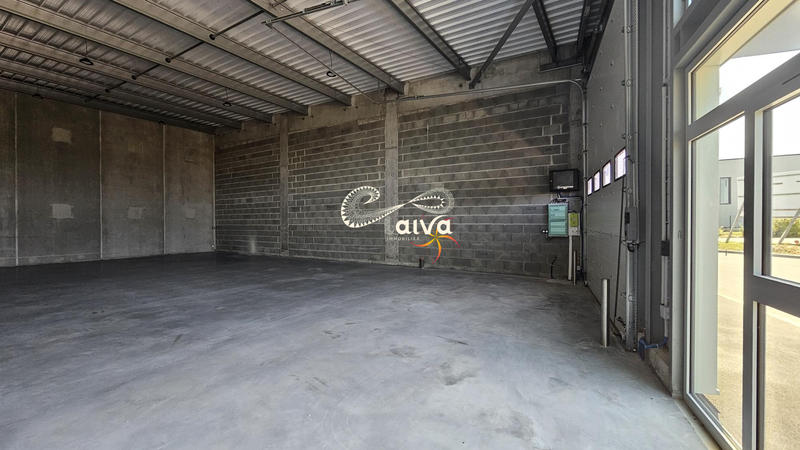 Local d'activités - 177 m² - 1 pièce