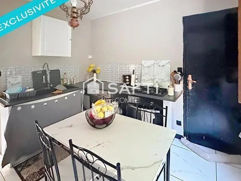 Maison - 90 m² - 5 pièces