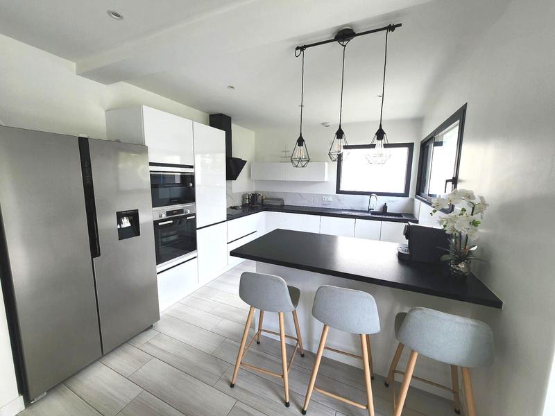 Maison contemporaine - 140 m² - 6 pièces