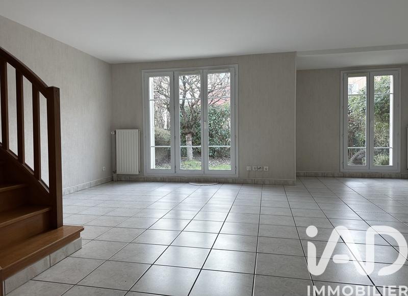 Maison - 96 m² - 6 pièces