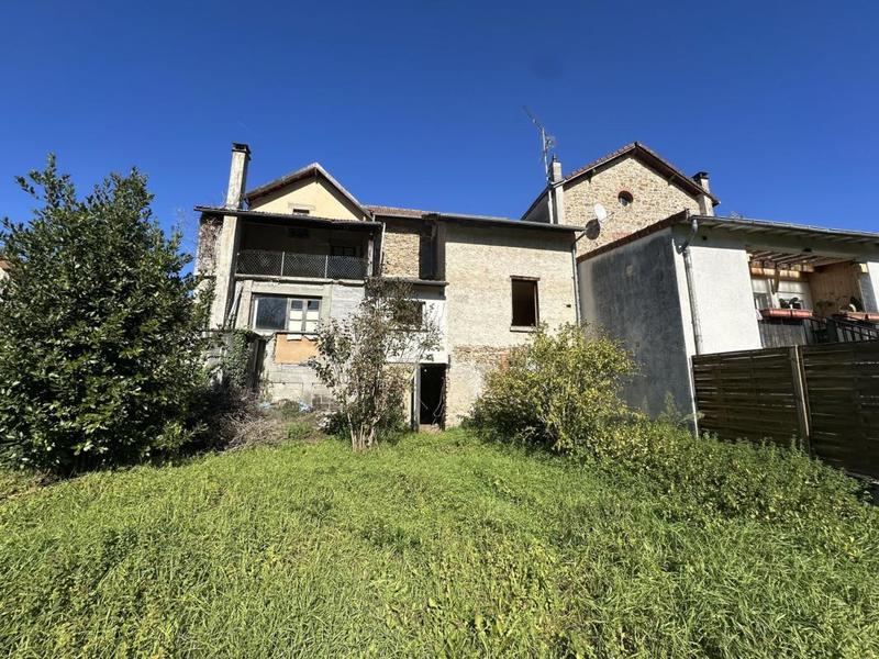 Maison - 95 m² - 5 pièces