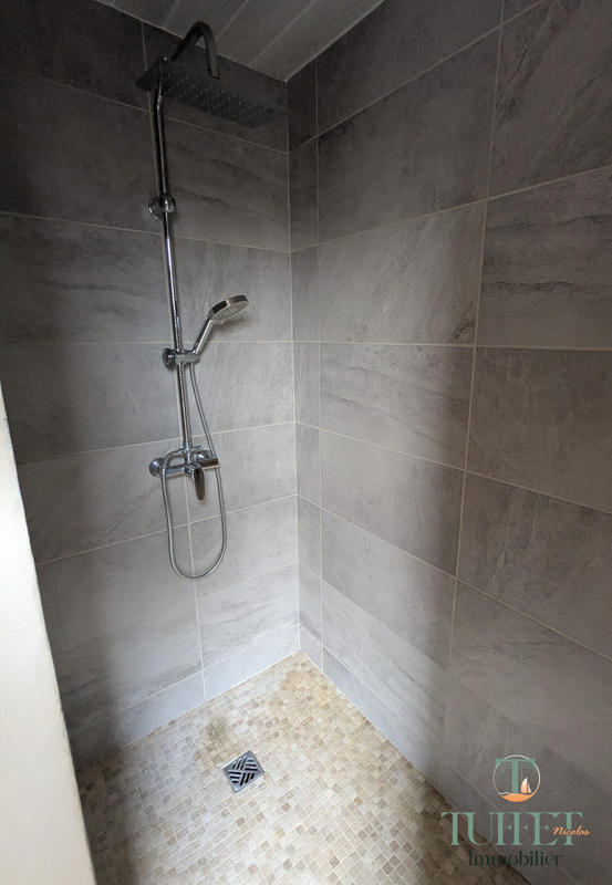 Maison ancienne - 166 m² - 8 pièces