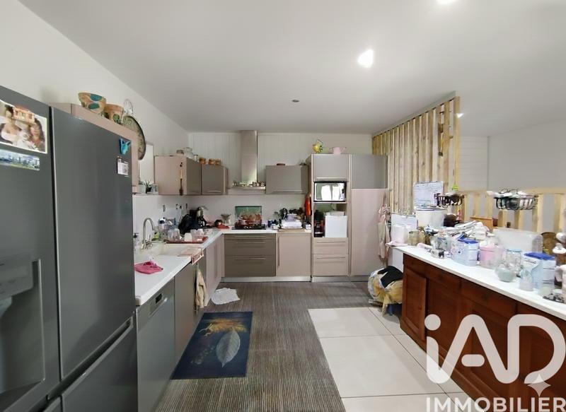 Maison - 185 m² - 7 pièces