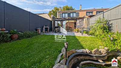 Maison - 93 m² - 4 pièces