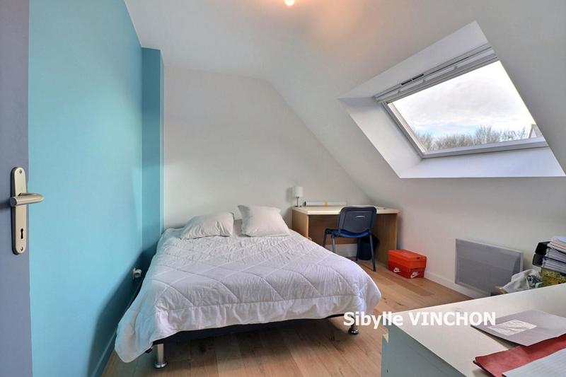 Maison - 111 m² - 7 pièces