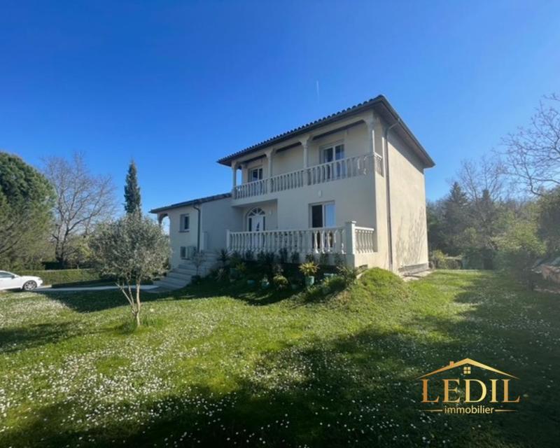 Maison d'architecte - 205 m² - 7 pièces