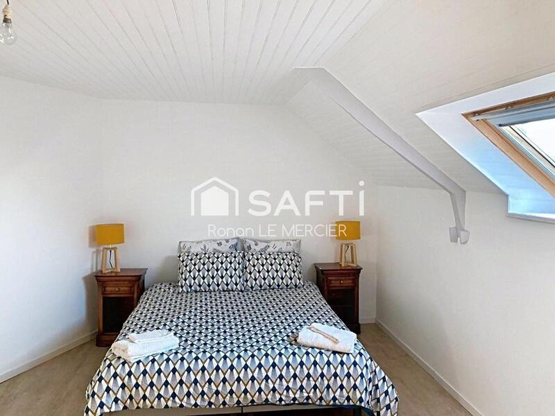 Maison - 250 m² - 10 pièces