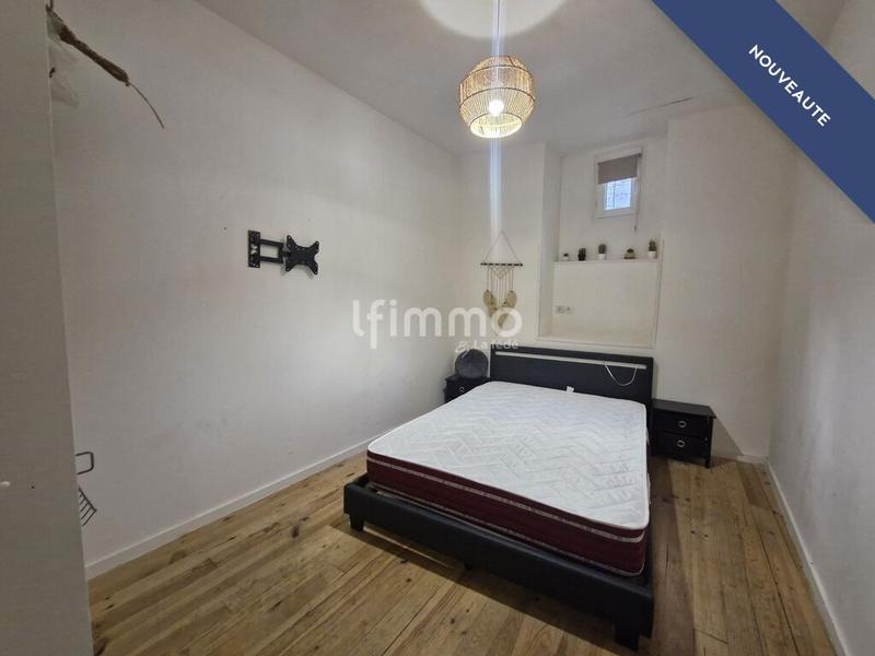 Immeuble - 104 m² - 6 pièces