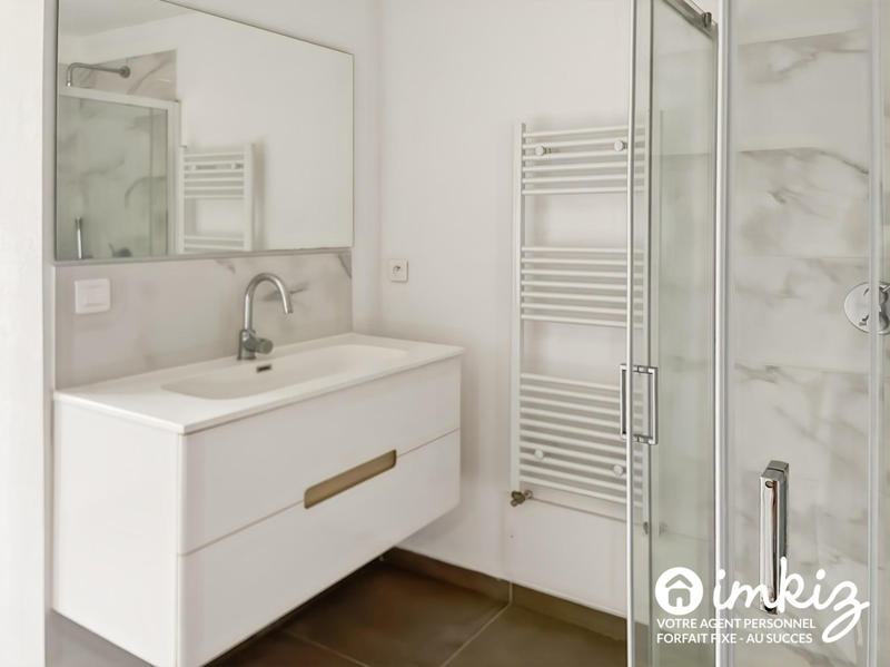 Maison - 290 m² - 10 pièces