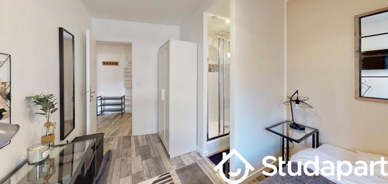 Chambre - 10 m² - 1 pièce