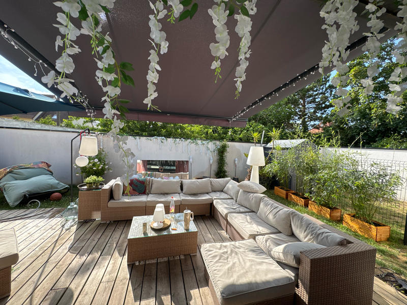 Maison contemporaine - 280 m² - 8 pièces