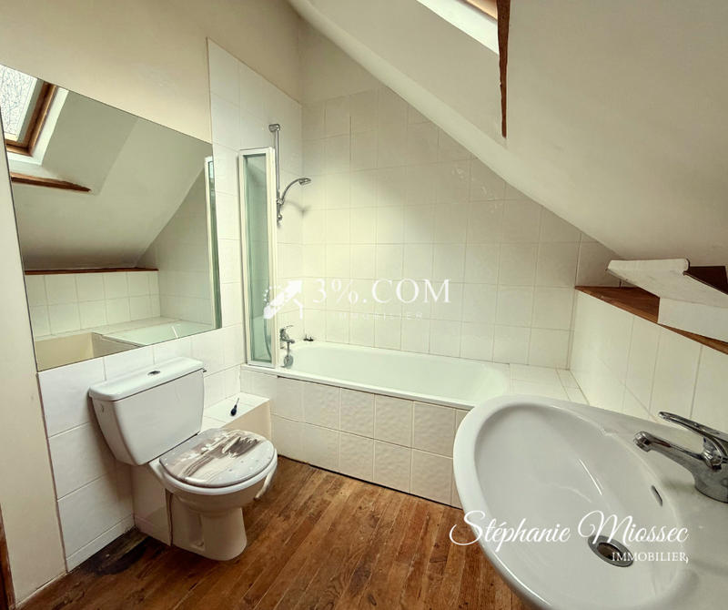 Maison en pierre - 92 m² - 4 pièces