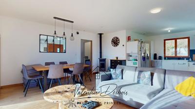 Maison - 90 m² - 4 pièces