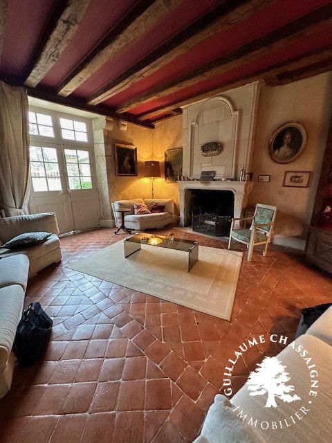 Maison traditionnelle - 328 m² - 9 pièces