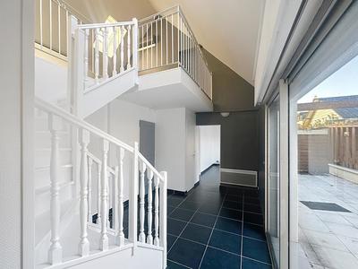 Maison - 204 m² - 7 pièces