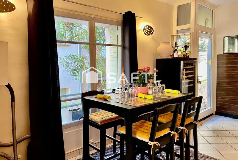 Maison - 180 m² - 5 pièces