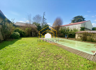 Villa - 203 m² - 8 pièces