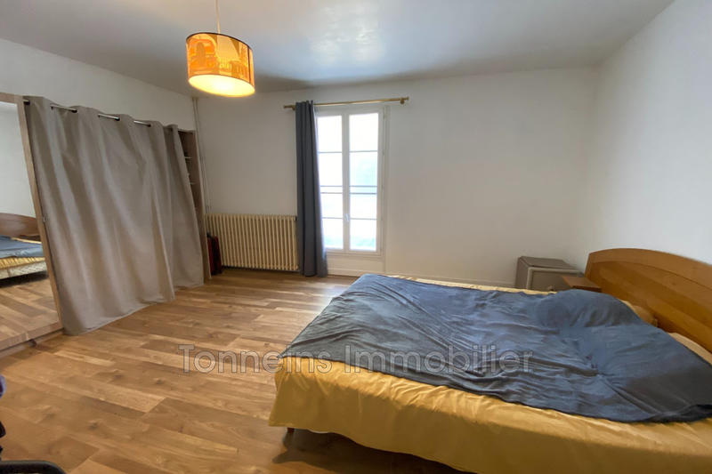 Maison - 260 m² - 8 pièces