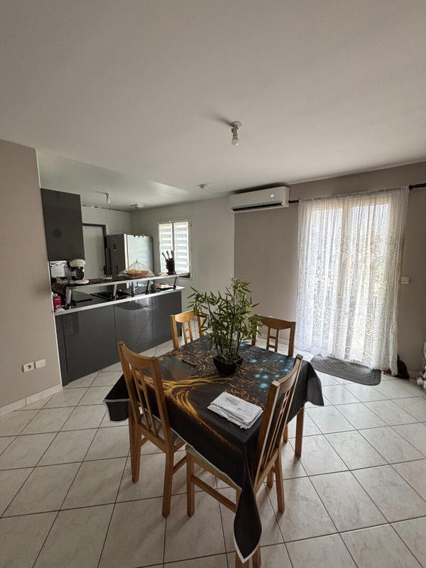 Maison - 98 m² - 5 pièces