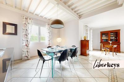 Maison - 182 m² - 6 pièces