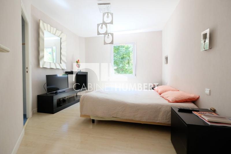 Maison - 220 m² - 7 pièces